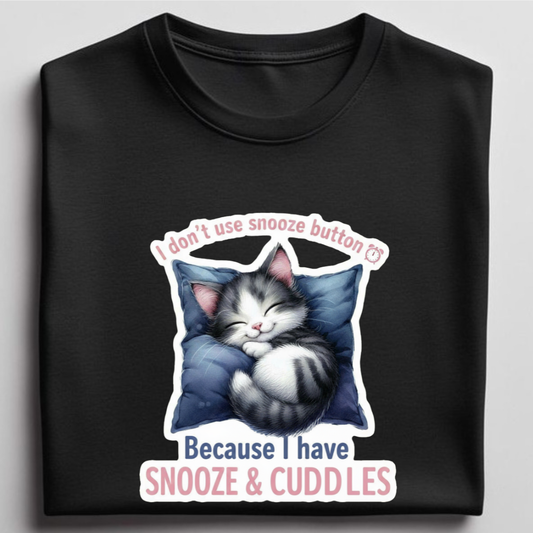 Snooze and cuddles - Unisex T-Shirt
