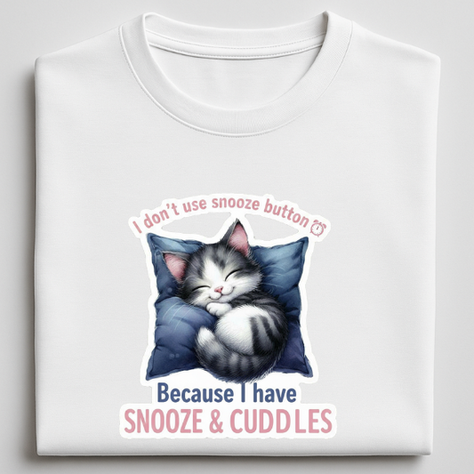 Snooze and cuddles - Unisex T-Shirt